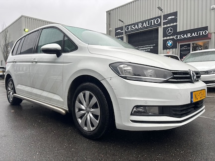 Volkswagen Touran 0