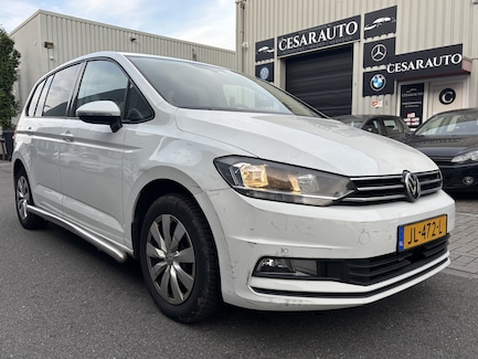 Volkswagen Touran 0
