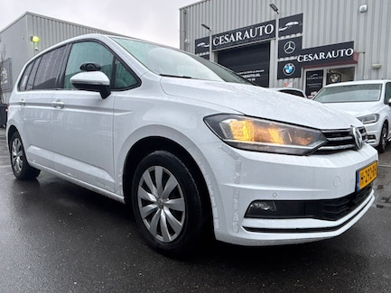 Volkswagen Touran 0
