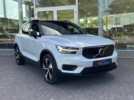 Volvo XC40 0