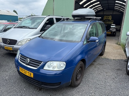 Volkswagen Touran 0