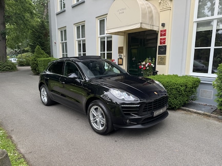 Porsche Macan 0