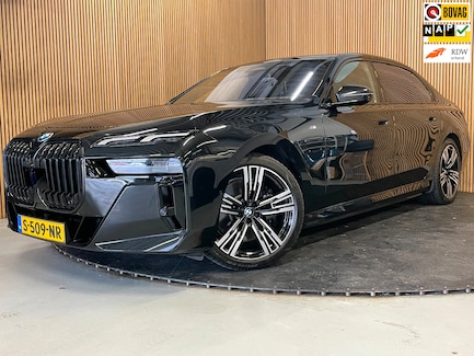 BMW i7 0