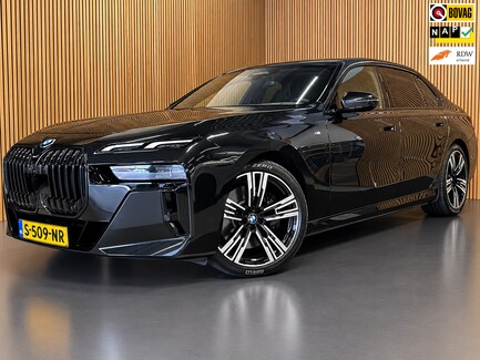 BMW i7 0