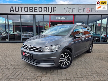 Volkswagen Touran 0