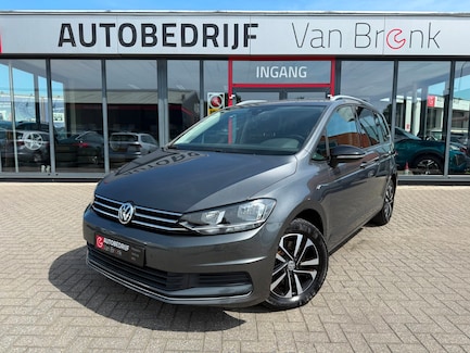 Volkswagen Touran 0