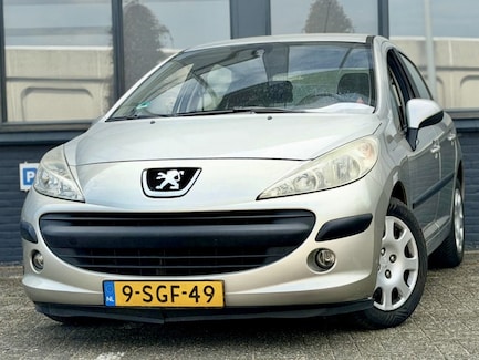 Peugeot 207 0