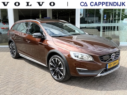 Volvo V60 Cross Country 0
