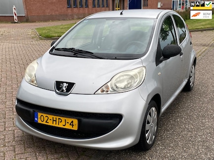 Peugeot 107 0