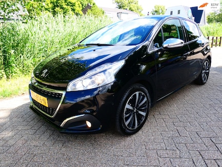 Peugeot 208 0