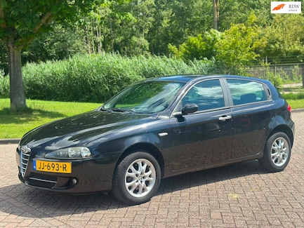 Alfa Romeo 147 0