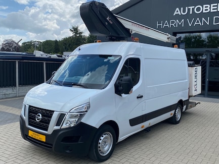 Nissan NV400 0