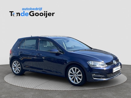 Volkswagen Golf 0