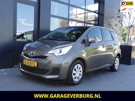 Toyota Verso-S 0