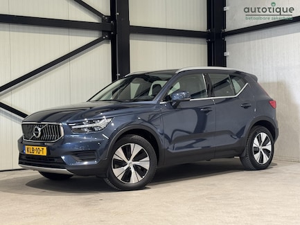 Volvo XC40 0
