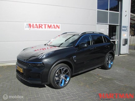 Lynk & Co 01 0