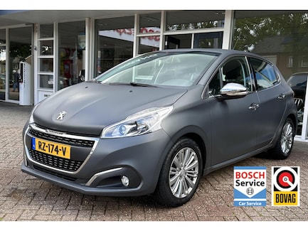 Peugeot 208 0