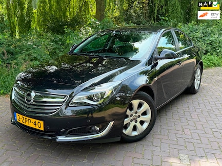 Opel Insignia 0
