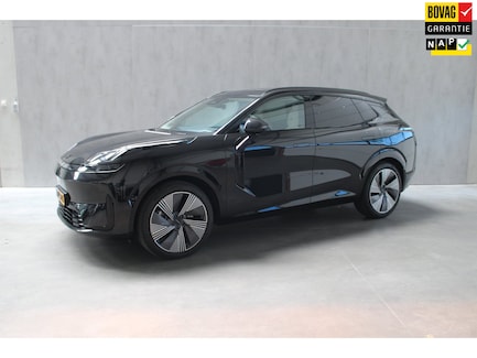 Lynk & Co 08 0
