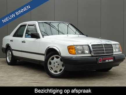 Mercedes-Benz 200-Serie 0