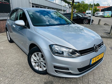 Volkswagen Golf 0