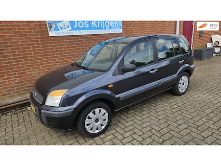 Ford Fusion 0