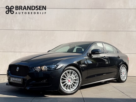Jaguar XE 0