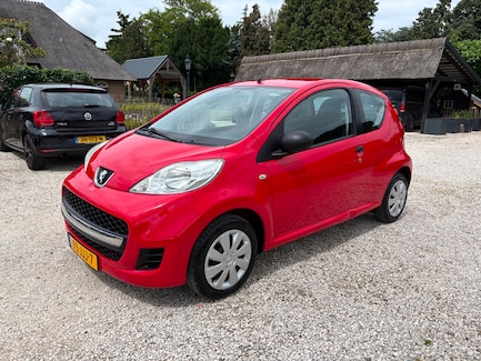 Peugeot 107 0