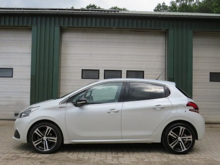 Peugeot 208 0