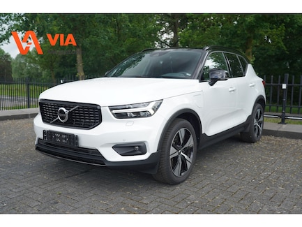 Volvo XC40 0