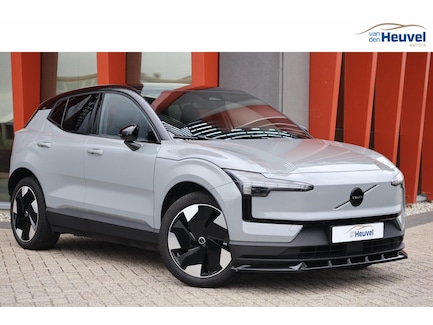 Volvo EX30 0