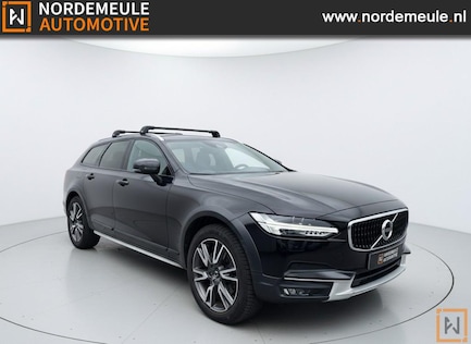 Volvo V90 Cross Country 0