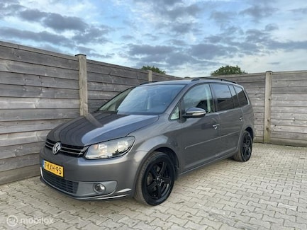 Volkswagen Touran 0