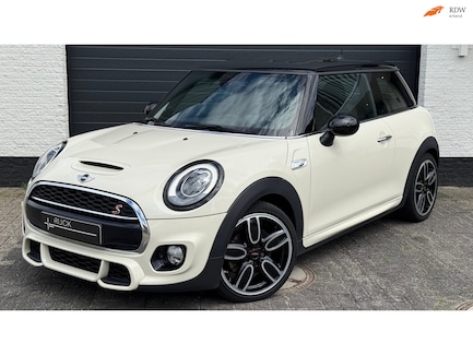 MINI John Cooper Works 0