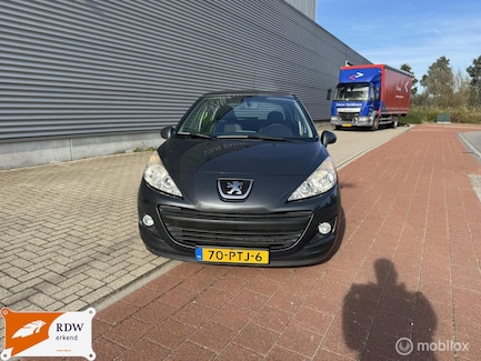 Peugeot 207 0