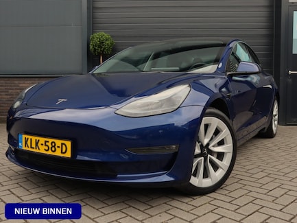 Tesla Model 3 0
