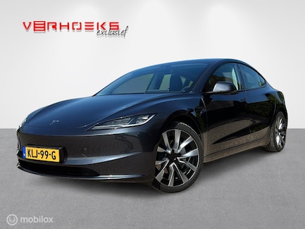 Tesla Model 3 0