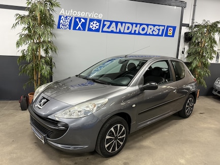 Peugeot 206+ 0