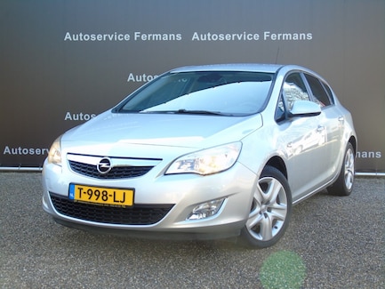 Opel Astra 0