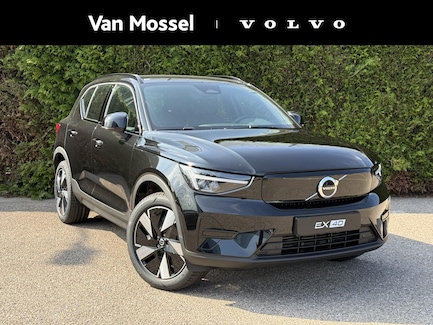 Volvo EX40 0