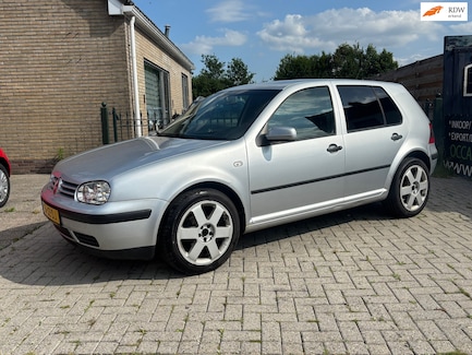 Volkswagen Golf 0