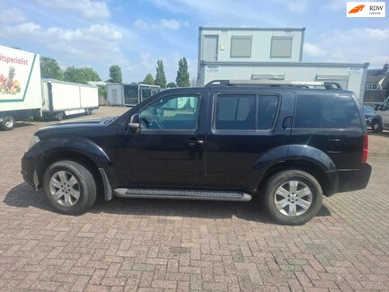 Nissan Pathfinder 0