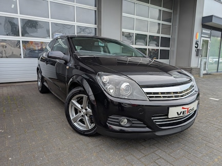 Opel Astra 0