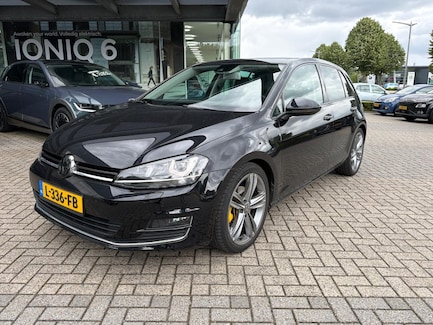 Volkswagen Golf 0
