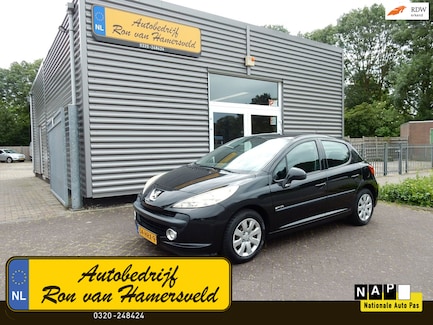 Peugeot 207 0