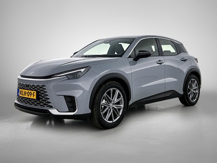 Lexus LBX 0