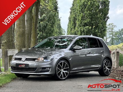 Volkswagen Golf 0