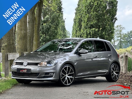 Volkswagen Golf 0