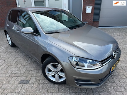 Volkswagen Golf 0