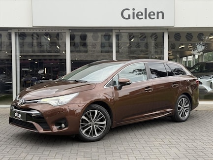 Toyota Avensis 0